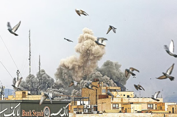 যুদ্ধ এখন মধ্যপ্রাচ্যজুড়ে